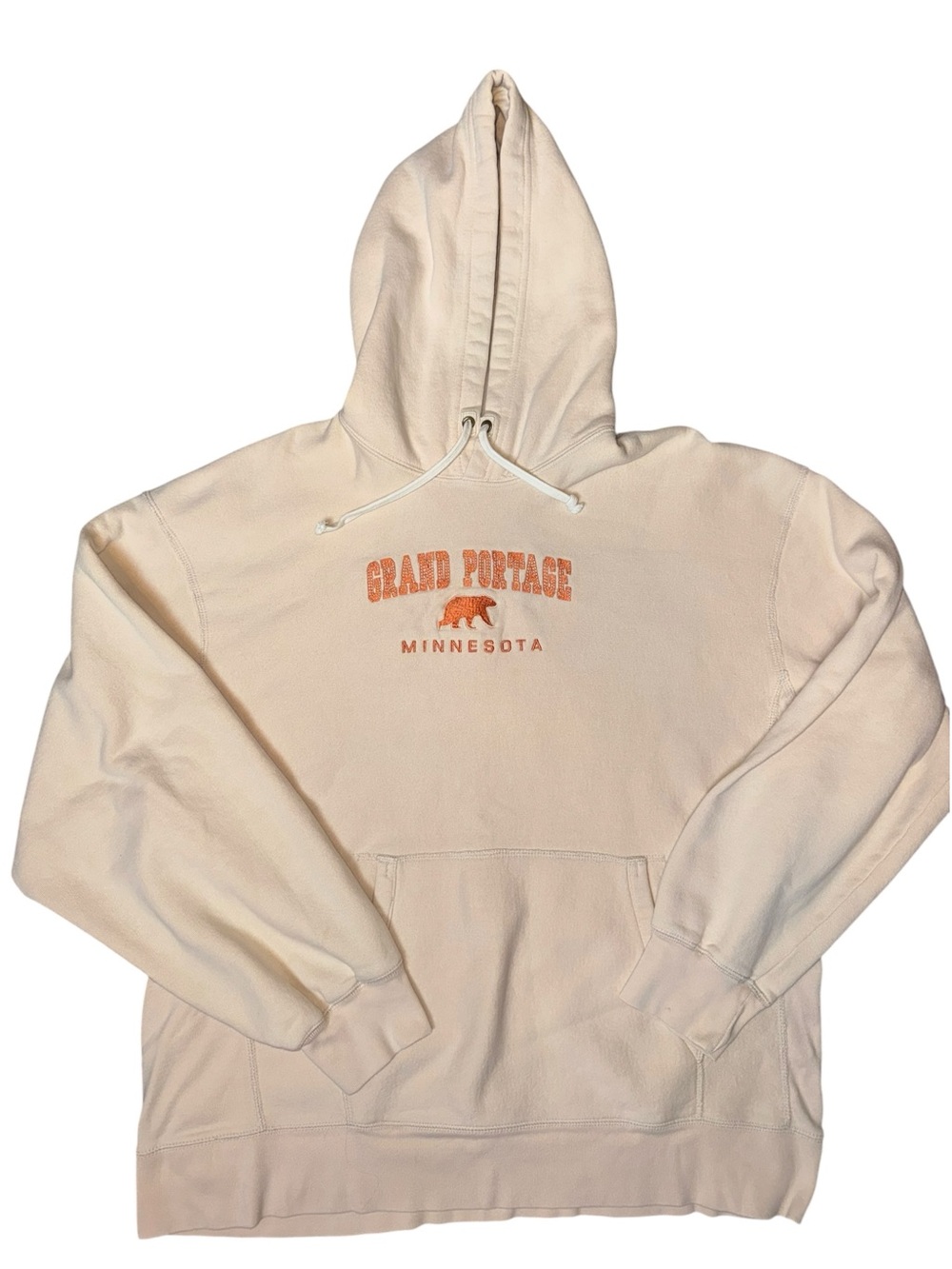OPI Grand Portage Minnesota Men’s XL Cream Bear Graphic Pullover Hoodie